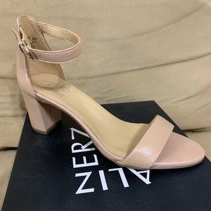 7.5 Vera heels by Naturalizer in Barely Nude